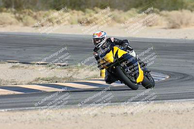 media/Nov-16-2025-Race Pace (Sun) [[8c5fa54630]]/Non Verified Riders (1st 20 Minutes)/2-Turn 10 (1010am)/